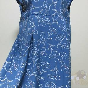 着物リメイク フレンチスリーブワンピース&ボレロジャケット ブルー系 花柄 シルク M~Lサイズ 後ろ開きボタン有 かぶりタイプの画像9