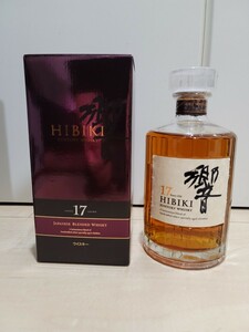 サントリー 響　17年　販売終了品 ウイスキー 箱付 SUNTORY HIBIKI WHISKY 古酒