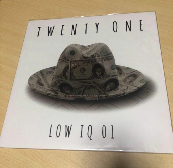 LOW IQ 01/TWENTY ONE LPレコード