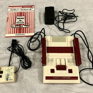 任天堂 ファミコン 本体 HVC-001 ファミリーコンピュータ ニンテンドー FAMILY COMPUTER 昭和 家庭用 ビデオゲーム 現状品 説明書付きの画像2