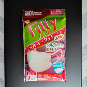 【マスク】フィッティ シルキータッチ 6枚入(個別包装) ピンク やや小さめ