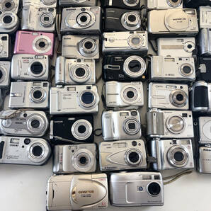 50台 ジャンクデジカメ コンパクトデジタルカメラ 大量 まとめ売り まとめ セット CANON NIKON KODAK OLYMPUS FUJIFILM 04013④の画像4