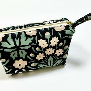 ★ハンドメイド★持ち手付きポーチ 綿麻キャンバス生地 う早この布 シェイナの花 内布１０号帆布★の画像2