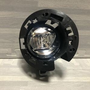 美品 LA800S LA810S ムーブキャンバス 純正 右フォグランプ LED コイト 114-11092の画像1