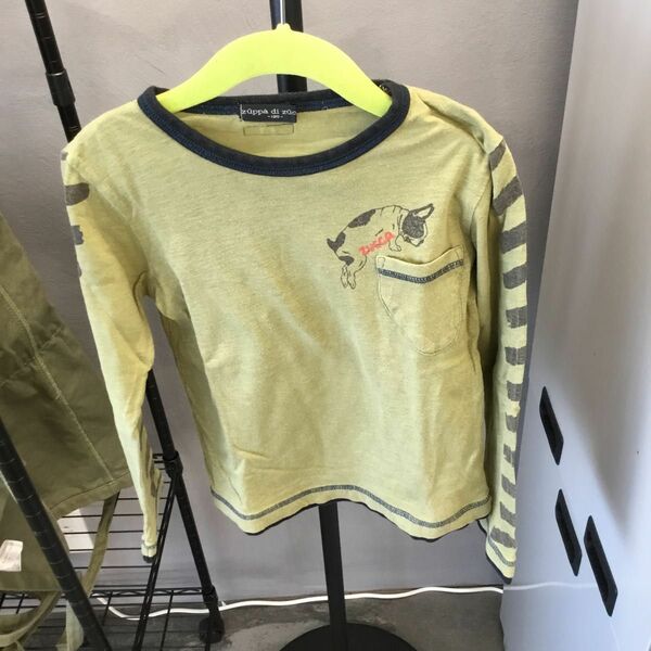 zuppa di zucca ズッパディズッカ　子供服　長袖Tシャツ　フレンチブルドック　120サイズ　カーキ