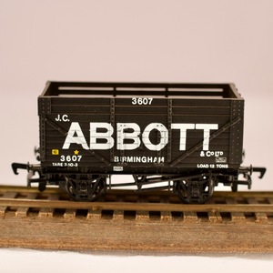 バミューダ バックマン (Bachmann) FLOCKTON COAL WAKEFIELD 9 PLANK COKE WAGON