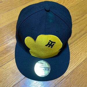 阪神タイガース ニューエラ トラッキー シルエット キャップ 帽子 59.6センチ