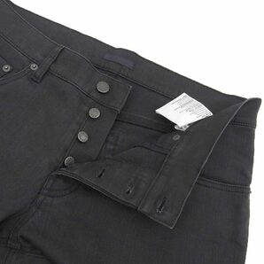 美品 プラダ PRADA 現行ロゴ TAPERED FIT オール ブラック デニム パンツ テーパード ジーンズ 32 ボタンフライ 黒 メンズ 数回使用程度の画像3