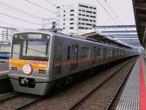 ◆[99-9]鉄道写真:京成電鉄 3050形(成田スカイアクセス線開業10周年ヘッドマーク)◆2Lサイズ