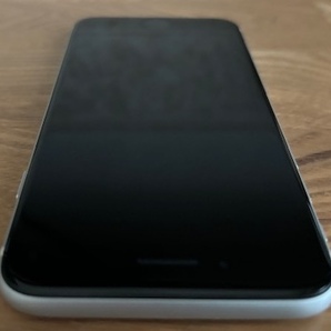 iPhoneSE2 128GB(ホワイト)美品 アクティベーションロック解除済の画像7