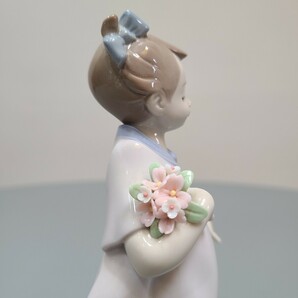 11☆ LLADRO リヤドロ 自慢のお庭 花と少女 8187 陶器人形 フィギュリン ポーセリン 置物 インテリア 高さ約19cm の画像8