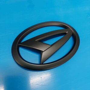 DAIHATSU EMBLEM ダイハツ マットブラック エンブレム 艶消し黒 タント ムーヴ コンテ VIP LUGUXUY CUSTOM ビップ ラグジュアリー カスタムの画像1