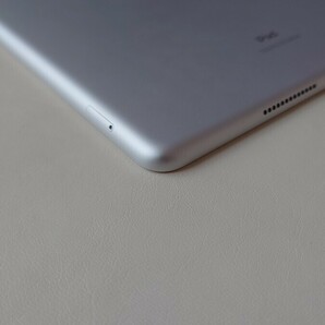 iPad 第8世代 32GB Wi-Fi+Cellularモデル Silverの画像10