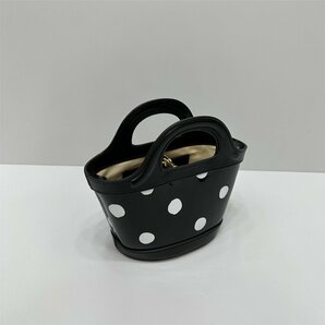 MARNI Tropicalia Micro patent leather tote bag マルニ かごバッグ 黒 ドット柄 おしゃれ 鞄 通勤用 Marni miniの画像3