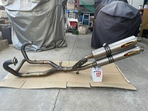 AKRAPOVIC