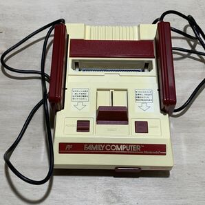 任天堂 Nintendo ファミリーコンピュータ HVC-001 ファミコン RFスイッチ HVC-003の画像2