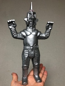 当時物 2009年 バンプレスト 非売品 ウルトラセブン カプセル怪獣 ウインダム ソフビ 26.5cm メタリックシルバー 円谷プロ レトロ 希少