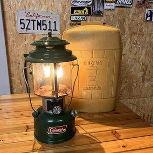 【送料無料】COLEMAN コールマン　ランタン　Lantern 220K YELLOW Hard CARRY 81年式　検索　赤ランタン　ヴィンテージ　動作済み