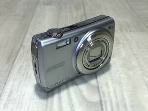 ☆ FUJIFILM FinePix デジカメ シルバー コンパクトデジタルカメラ F100fd 【 未確認/ 現状品 】 （PN-4D32） ☆