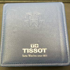 1円～【ほぼ未使用/保管品/美品】懐中時計 TISSOT メンズ用 白色文字盤 三針 デイト付 QUARTZ ケース付の画像9