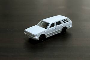 1/150 トミーテック【 日産グロリアバン 】無塗装品 カーコレクションサイズ