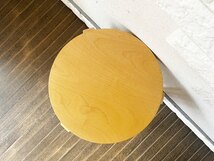 ◎ アルテック artek スツール60 Stool60 3本脚 バーチ材 ハニーステイン 90周年アニバーサリーステッカー付 定価￥47,300-_画像4