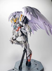 Art hand Auction MG Wing Gundam Zero EW Ver.Ka Aérographe de couleur blanc neige entièrement peint Gunpla Produit terminé, personnage, Gundam, Combinaison mobile Gundam