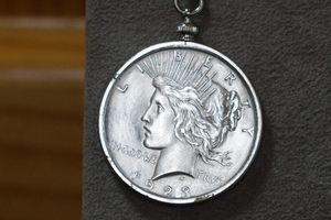 アメリカ 硬貨 古銭 自由の女神 1923年 リバティ クラウン イーグル 太陽 コイン 重20.37g 銀貨