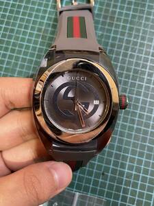 グッチ　シンク　クォーツ時計　メンズ時計　GUCCI SYNC