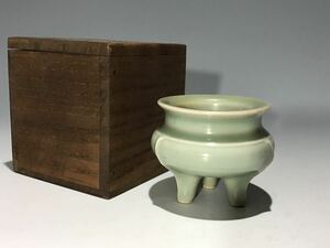 中国美術 唐物コレクター 宋時代 龍泉窯青磁香炉 箱付 時代物