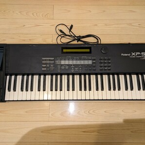 【中古】Roland ローランド XP-50 シンセサイザー MUSIC WORKSTATION 通電確認済み 他未確認 ジャンク品 ミュージックワークステーションの画像1