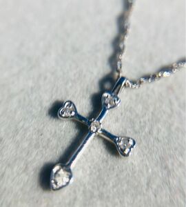 宝石K10WG天然ダイヤモンドクロスネックレス　10金ホワイトゴールド十字架ネックレス