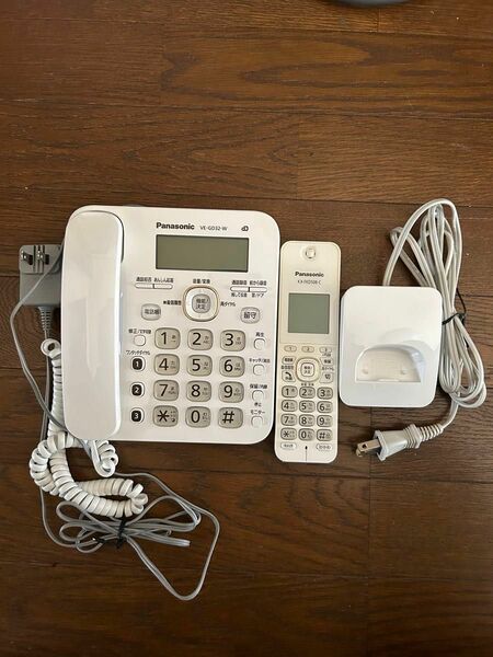 Panasonic パナソニック　電話機 VE-GD32-W KX-FKD508-C 親子機セット 電話機 子機