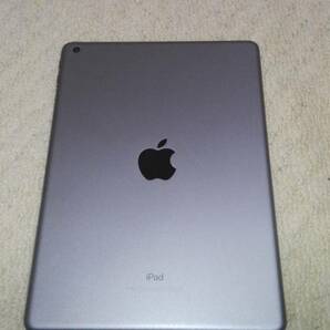 中古 Apple iPad（第7世代） Wi-Fiモデル 32GB スペースグレイ A2197の画像2