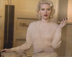 スカーレットヨハンソン　輸入　写真　Scarlett Johansson　約20.3x25.4cm　11080