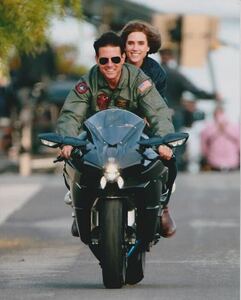 トップガン　マーヴェリック　トムクルーズ　Top Gun: Maverick　Tom Cruise　約20.3x25.4cm　輸入　写真　23226.