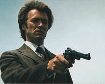 ダーティハリー　クリントイーストウッド　Dirty Harry　Clint Eastwood　映画 写真 輸入品　約20.3x25.4cm　11897_画像1