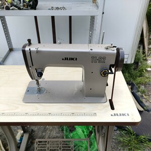 JUKI TL-82 sewing machine 