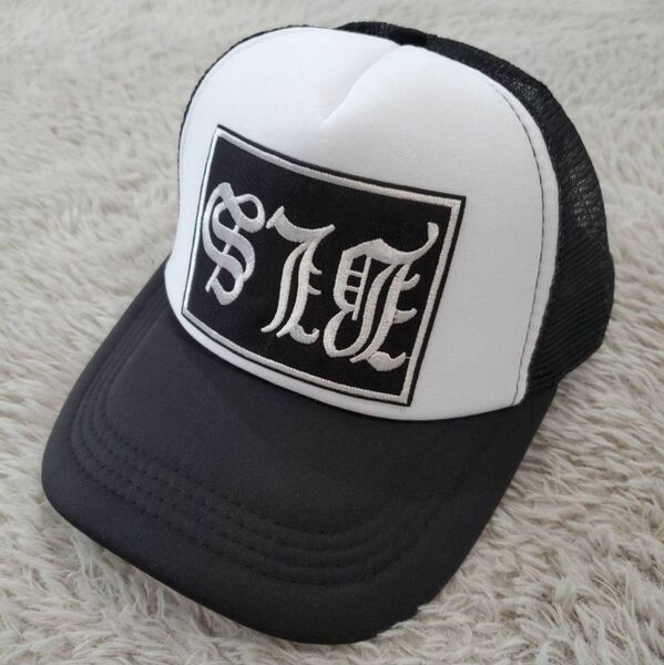 ワッペンメッシュ キャップ 新品