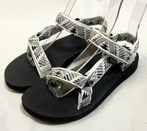 【未使用近】Teva （テバ） レディース サンダル　２３ｃｍ