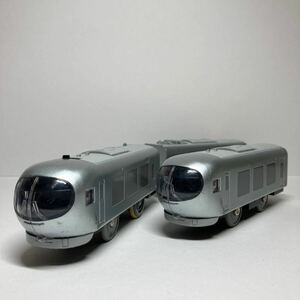 ▲西武鉄道001系ラビュー▲プラレール