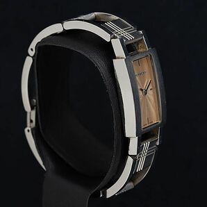 1円 稼動 良品 QZ バーバリー コパ― BU4208 30ｍ スクエア ベージュ文字盤 レディース腕時計 OKZ 2147000 4NBG1の画像2