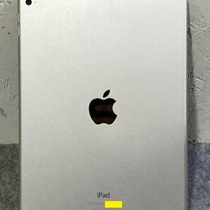 ジャンク品 iPad Air 2 Wi-Fiモデル 9.7インチ 32GB MNV62J/A シルバー A1566 指紋認証 Retinaディスプレイ搭載/47の画像3