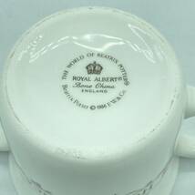m0401603-9 ロイヤルアルバートROYAL ALBERT ピーターラビット ハンカマンカ 両手持ちマグカップ イギリス 陶磁器 食器 中古品 _画像7