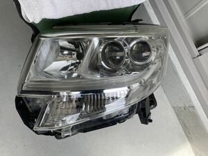 美品　タントカスタム　LA600S LA610S 左ヘッドライト　LED KOITO 100-51392