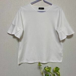 マルイ ru アールユー　ベルスリーブ カットソー白色　xxs 小さいサイズ Tシャツ