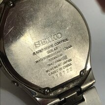 中古品 稼働品 SEIKO セイコー チタニウム 7B42-0AN0 ソーラー充電 デイト付き 白文字盤 腕時計 質屋出品_画像5