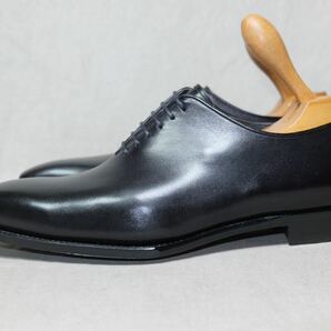 定価6万 未使用PERFETTO ペルフェット 最高級ライン 洗練されたホールカットシューズ UK8 日本製手製革靴半カラスビナセーコービスポーク級の画像4