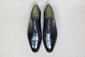 JOHN LOBB