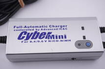 デュアル　バッテリー充電器　★　8.4V　9.6V　Cyber mini　JD15　ミニバッテリー　ニッカド　ニッケル水素　通電のみ確認_画像2